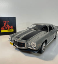 Maisto 1:18 Scale 1971 Chevrolet Camaro Diecast Model Car American Muscle Grey.