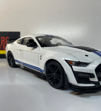 Maisto 2020 Mustang Shelby GT500 1/18 Scale Diecast Model American Muscle Car.