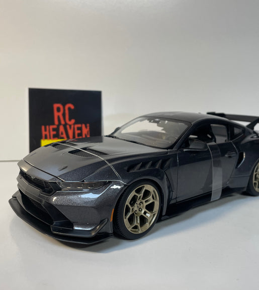 Maisto 2025 Mustang GTD 1/18 Scale Diecast Model American Muscle Car.