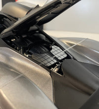 Maisto 2021 Aston Martin Valkyrie 1:18 Scale Silver Die Cast Model Car.