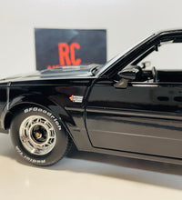 Maisto 1/18 Scale - 1987 Buick Grand National Diecast Model Car.