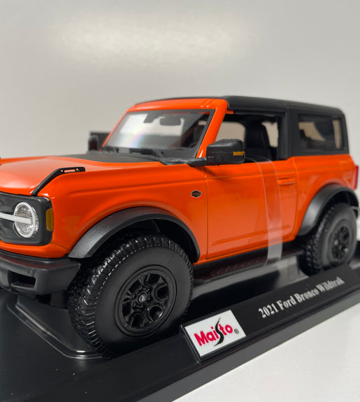 Maisto 2021 Ford Bronco Wildtrack 1/18 Scale Diecast Model American Muscle Car.