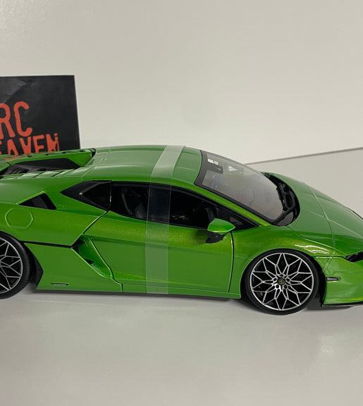 Maisto - Lamborghini Temerario - 1:18 Scale Green Diecast Model Car.