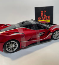 Maisto - Ferrari FXX-K - 1:18 Scale Red Diecast Model Car Special Edition.