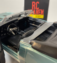 Maisto 1:18 Scale 1967 Chevrolet Camaro SS 396 Convertible Diecast Model Car