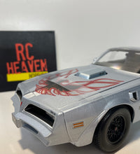 Maisto 1977 Pontiac Firebird Trans Am 1:18 Scale Die cast Model Car