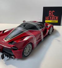 Maisto - Ferrari FXX-K - 1:18 Scale Red Diecast Model Car Special Edition.