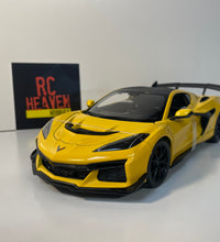 Maisto 1/18 Special Edition Chevrolet Corvette ZR1 Coupe Diecast Model Car.