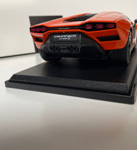 Maisto Lamborghini Countach LPI 800 - 4 1/18 Scale Diecast Model Car.