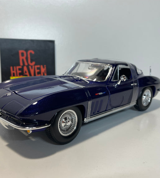 Maisto 1/18 Diecast Special Edition 1965 Chevrolet Corvette Metallic Purple Model Car.
