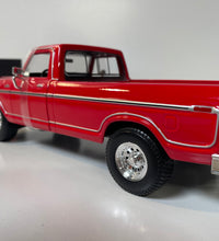 Maisto 1979 Ford F150 Pick Up 1/18 Scale Diecast Model American Muscle Car Red.