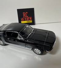 Maisto 1967 Ford Mustang GTA Fastback 1/18 Diecast Model American Muscle Car