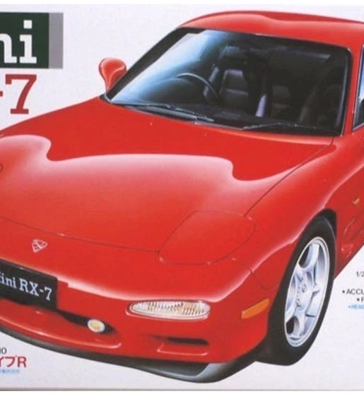 Tamiya 1/24 Scale Mazda Efini RX-7 FD-3S Model Kit No: 24110