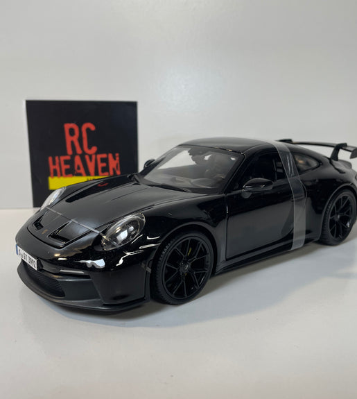 Maisto Diecast Model Special Edition 1:18 scale Porsche 911 GT3 Black.