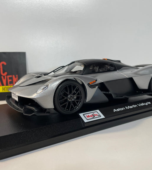 Maisto 2021 Aston Martin Valkyrie 1:18 Scale Silver Die Cast Model Car.
