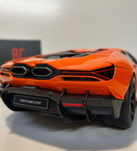 Maisto Lamborghini Revuelto 2023 1:18 Scale Orange Diecast Model Car.