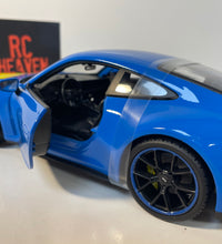 Maisto Diecast Model Special Edition 1:18 scale Porsche 911 GT3.