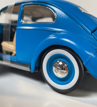 Maisto 1/18 Scale - 1955 Volkswagen Kafer.VW Beetle Diecast Model Car  Blue.