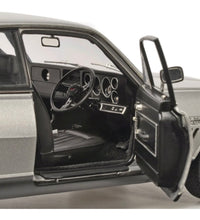 Classic Carlectables #18866 1/18 Holden LJ Torana XU1 Baroda Silver Diecast Model