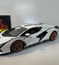 Maisto Lamborghini Sian FKP 37 1/18 Scale Diecast Model Car.