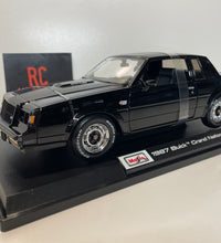 Maisto 1/18 Scale - 1987 Buick Grand National Diecast Model Car.