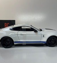 Maisto 2020 Mustang Shelby GT500 1/18 Scale Diecast Model American Muscle Car.
