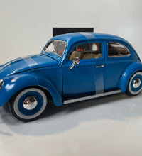 Maisto 1/18 Scale - 1955 Volkswagen Kafer.VW Beetle Diecast Model Car  Blue.
