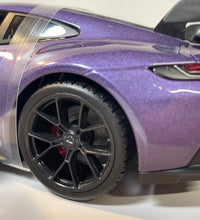 Maisto Diecast Model Special Edition 1:18 scale Porsche 911 GT3 Purple.