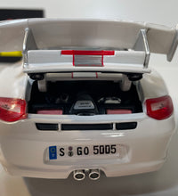 Maisto 1/18 Scale Porsche 911 GT3 RS4.0 Diecast Model Car.