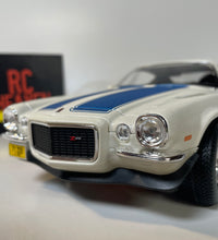 Maisto 1:18 Scale 1971 Chevrolet Camaro Diecast Model Car American Muscle