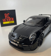 Maisto Diecast Model Special Edition 1:18 scale Porsche 911 GT3 Black.
