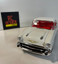 Maisto 1/18 Scale - 1957 Chevrolet Bel Air Coupe Diecast Model Car.