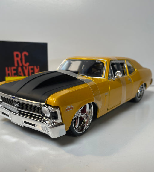 Maisto 1970 Chevrolet Nova SS Coupe 1/18 Scale Diecast Model Car.