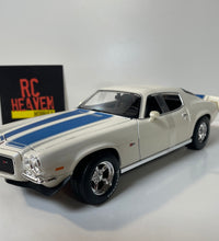 Maisto 1:18 Scale 1971 Chevrolet Camaro Diecast Model Car American Muscle
