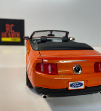 Maisto 2010 Ford Mustang GT Convertible 1/18 Scale Diecast Model Car Orange.