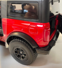 Maisto 2021 Ford Bronco Wildtrack Red 1/18 Scale Diecast Model Car.