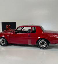 Maisto 1/18 Scale - 1987 Buick Grand National Diecast Model Car Red.