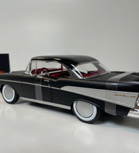 Maisto 1/18 Scale - 1957 Chevrolet Bel Air Coupe Diecast Model Car Custom Hot Rod.