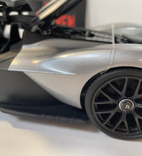 Maisto 2021 Aston Martin Valkyrie 1:18 Scale Silver Die Cast Model Car.