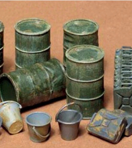 Tamiya 1/35 Scale Military Jerry Cans Set Model Kit No: 35026