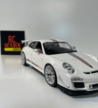 Maisto 1/18 Scale Porsche 911 GT3 RS4.0 Diecast Model Car.