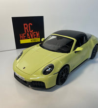 Maisto Porsche 911 Targa 4 GTS 992.2 1/18 Scale Diecast Model Car Super Car.