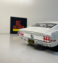 Maisto 1:18 Scale 1968 Ford Mustang GT Cobra Jet Diecast Model Car Muscle Car