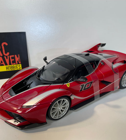 Maisto - Ferrari FXX-K - 1:18 Scale Red Diecast Model Car Special Edition.