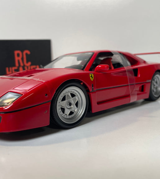 Maisto 1987 F40 Ferrari 1:18 Scale Model Diecast Car Ferrari Red