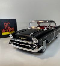 Maisto 1/18 Scale - 1957 Chevrolet Bel Air Coupe Diecast Model Car Custom Hot Rod.