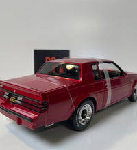 Maisto 1/18 Scale - 1987 Buick Grand National Diecast Model Car Red.