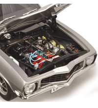 Classic Carlectables #18866 1/18 Holden LJ Torana XU1 Baroda Silver Diecast Model