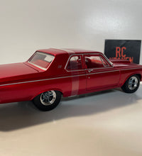 Maisto 1:18 Scale 1963 Dodge 330 Diecast Model Car Red Custom Hot Rod.