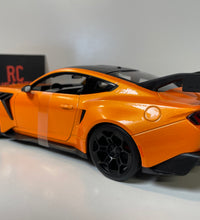 Maisto 2025 Mustang GTD 1/18 Scale Diecast Model American Muscle Car Orange.